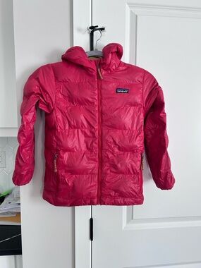 Patagonia Kids Hi-Loft Down Red Puffer Jacket Winter Coat Unisex Hooded Sweater